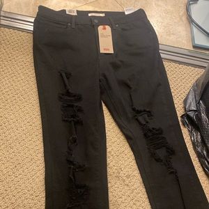 Brand NEW Levi’s jeans